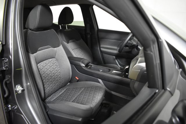 Certified 2025 Nissan Kicks SV AWD/4WD image 30