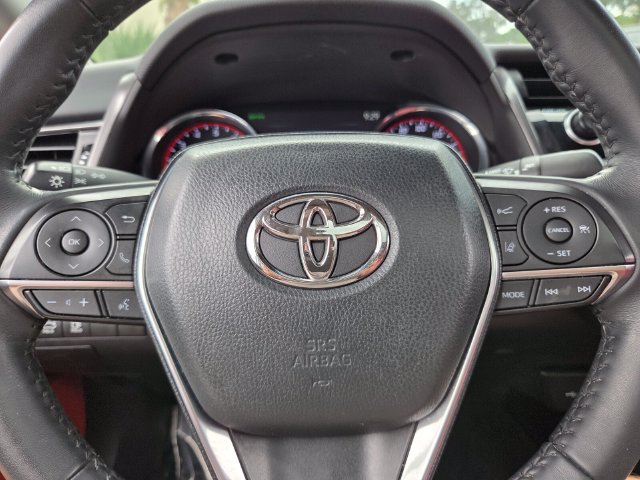 Used 2020 Toyota Camry XSE FWD image 31