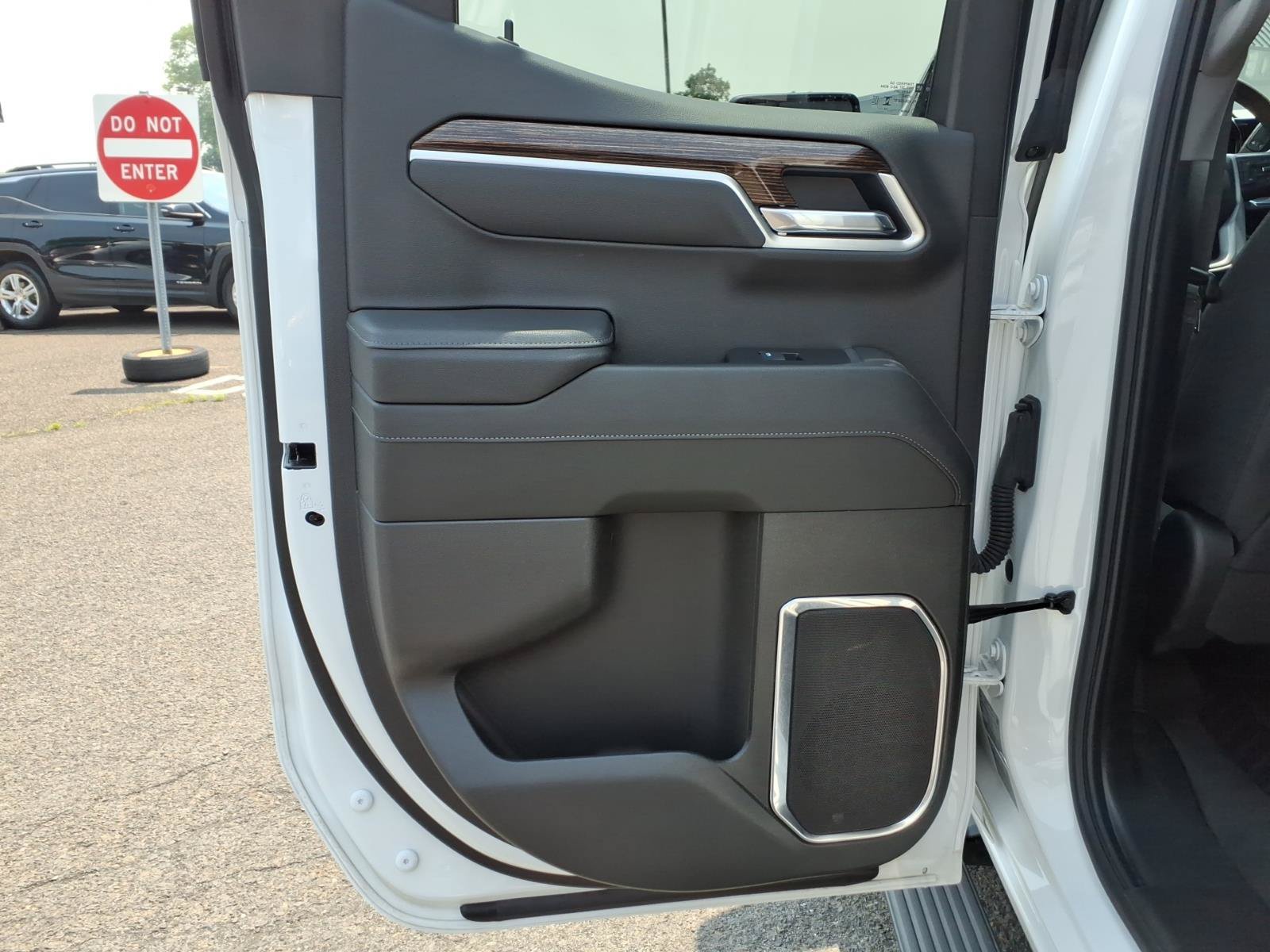 Certified 2025 GMC Sierra 1500 Elevation AWD/4WD image 12