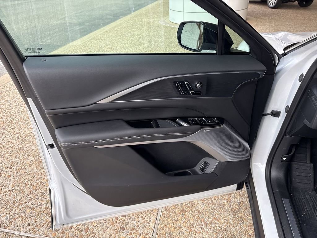 Certified 2025 Cadillac Lyriq Luxury w/ LPO, Floor Liner Package image 23