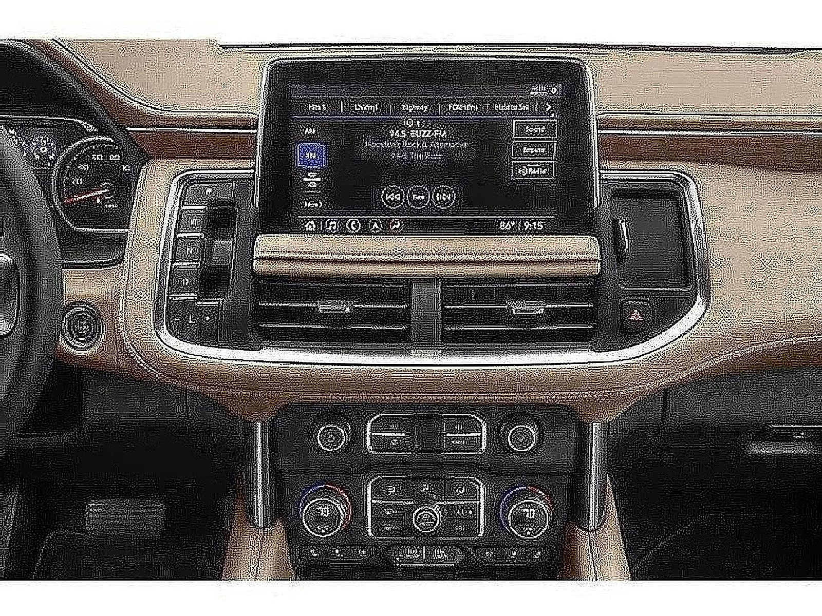 Used 2023 Chevrolet Tahoe Premier AWD/4WD image 10