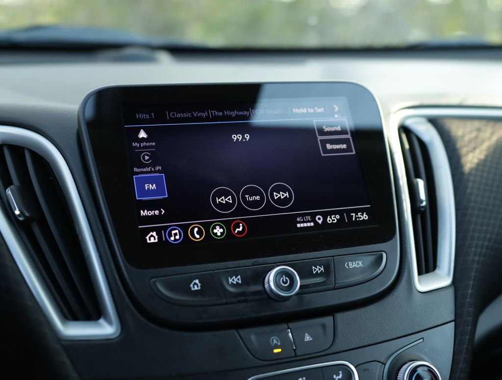 Used 2024 Chevrolet Malibu LT FWD image 12