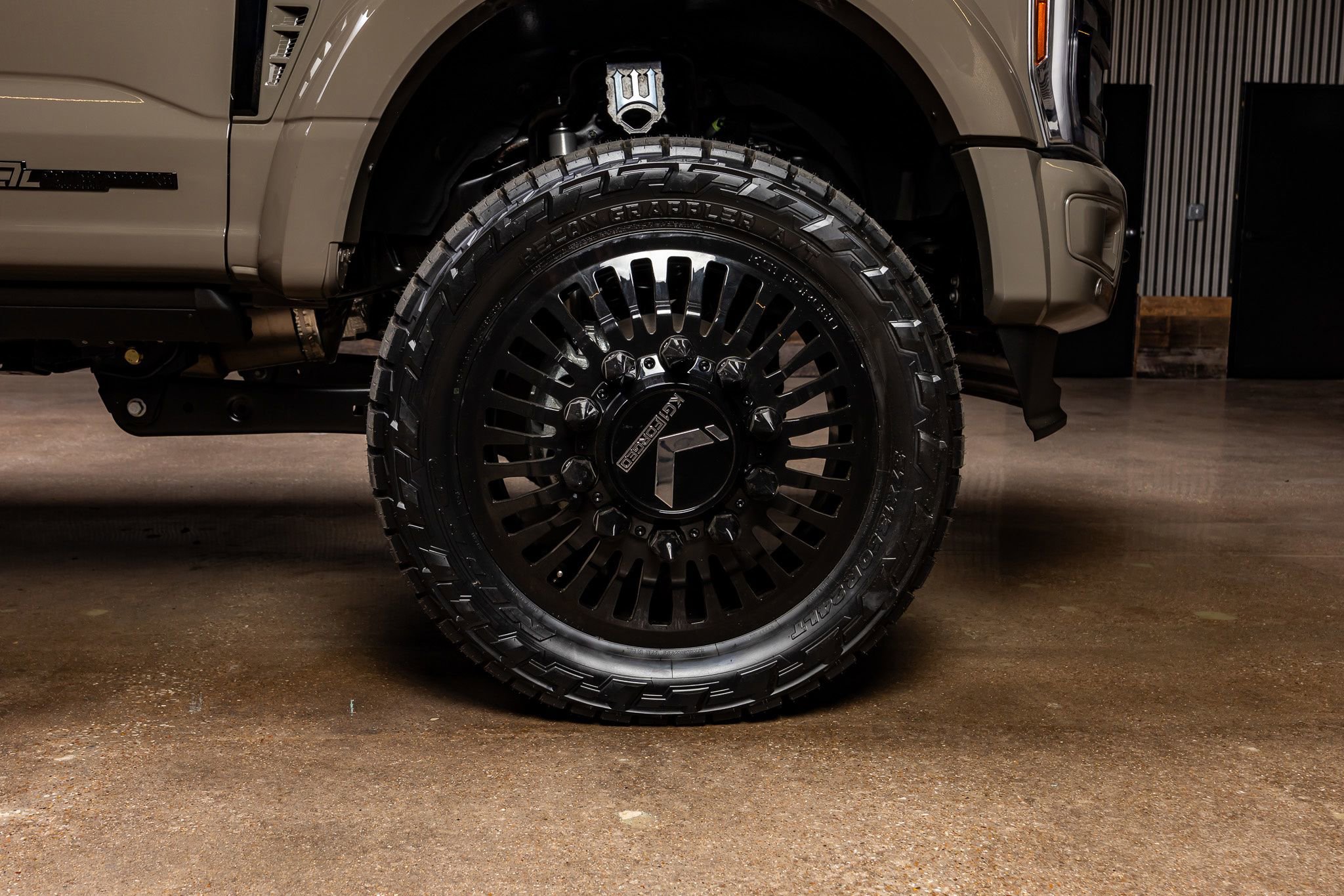 Used 2026 Ford F450 King Ranch w/ Chrome Package image 12