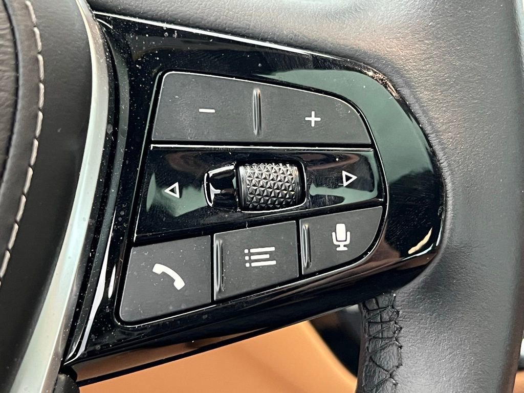 Certified 2022 BMW 540i w/ Premium Package image 18