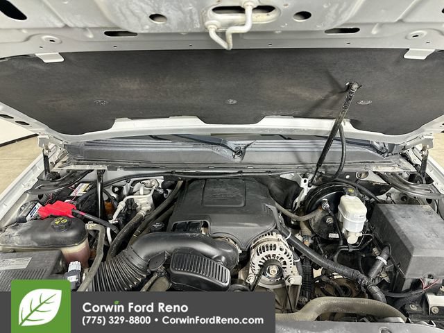 Used 2012 Chevrolet Avalanche LT AWD/4WD image 32