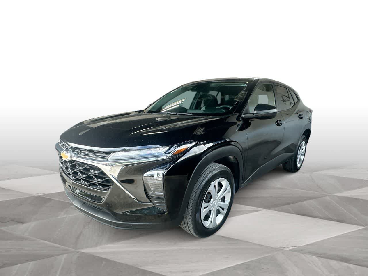 Used 2025 Chevrolet Trax LS FWD image 4