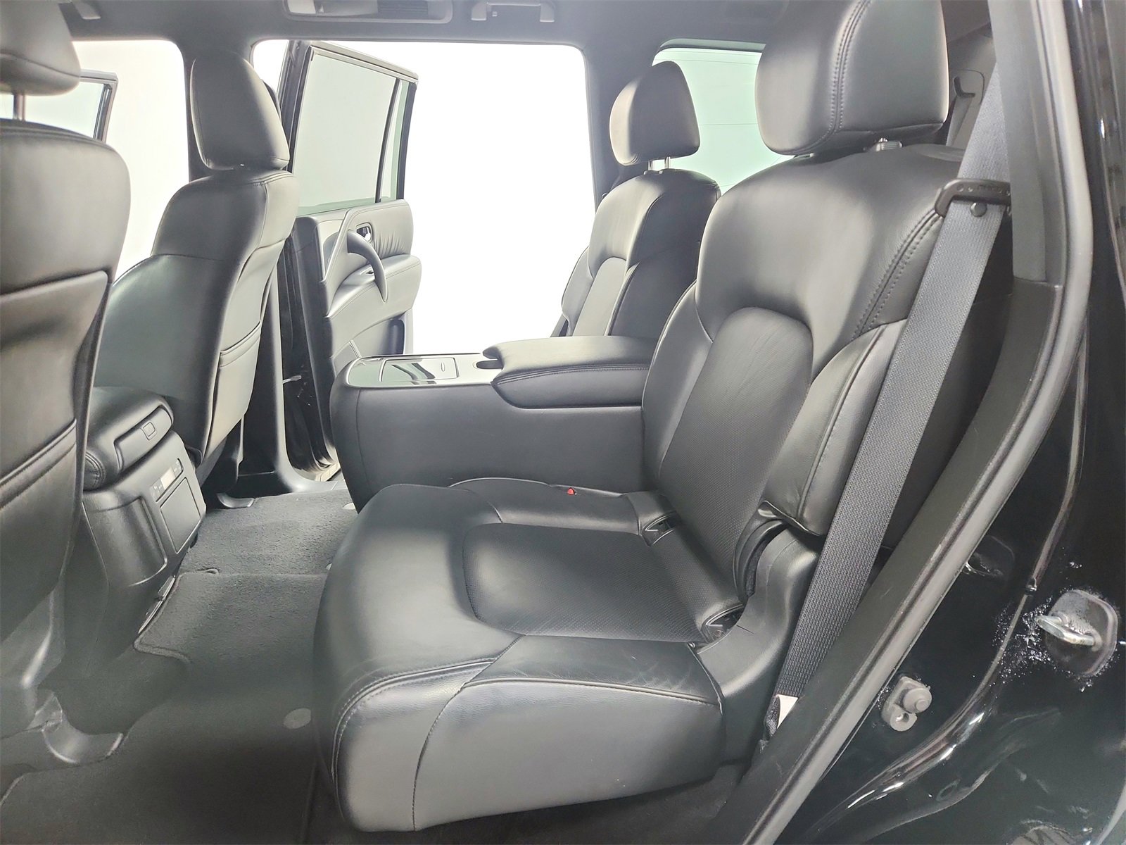 Used 2023 Nissan Armada SL w/ Midnight Edition Package image 36