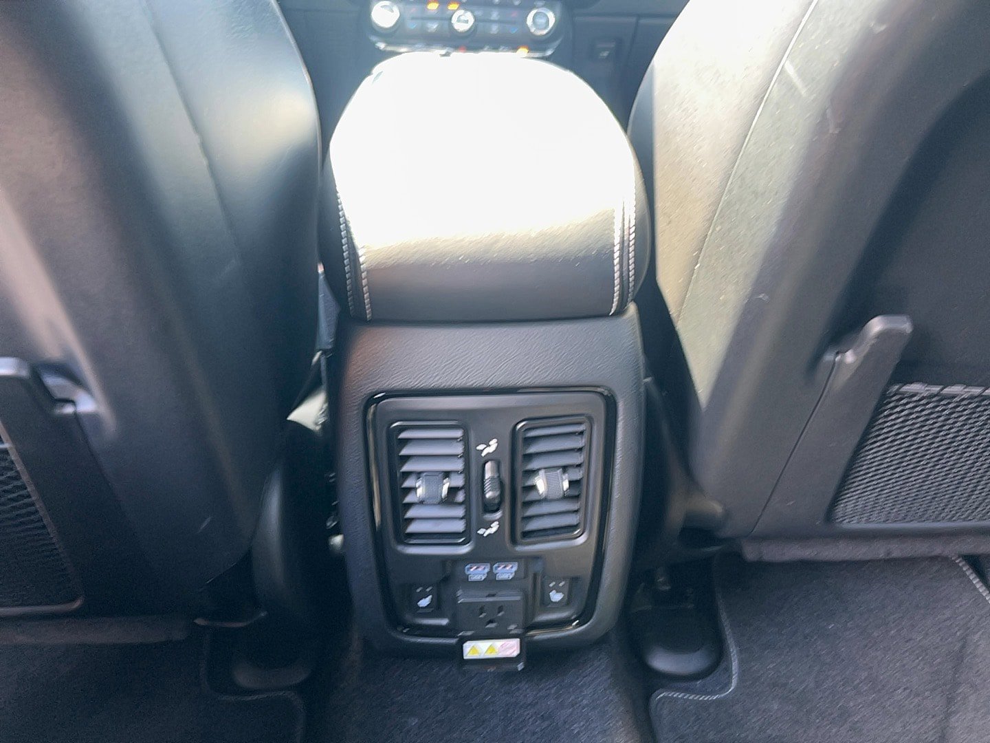 Used 2022 Dodge Durango SRT w/ Technology Group AWD/4WD image 28