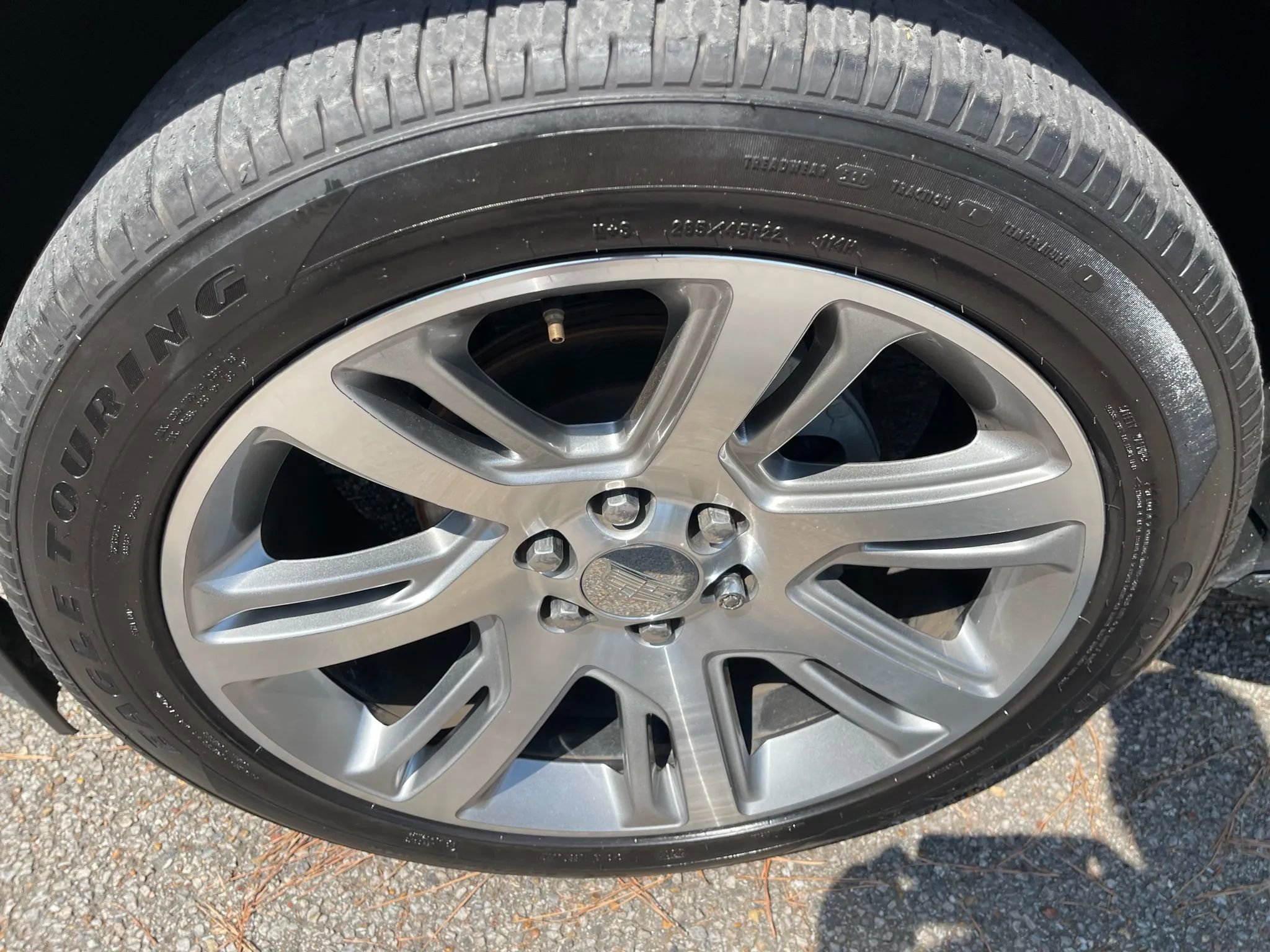 Used 2016 Cadillac Escalade Luxury image 9