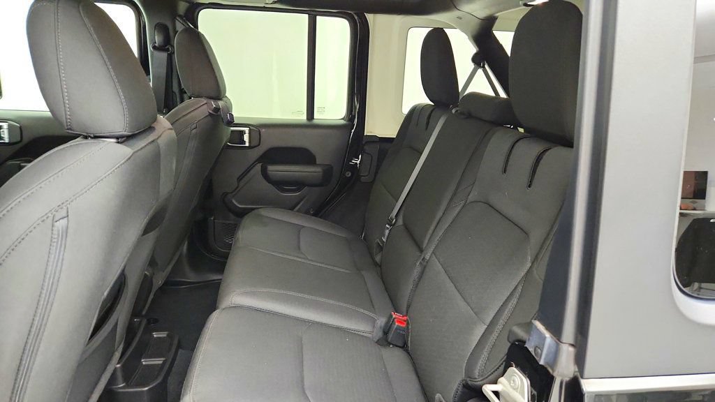 Used 2023 Jeep Wrangler Unlimited w/ Cold Weather Group AWD/4WD image 20