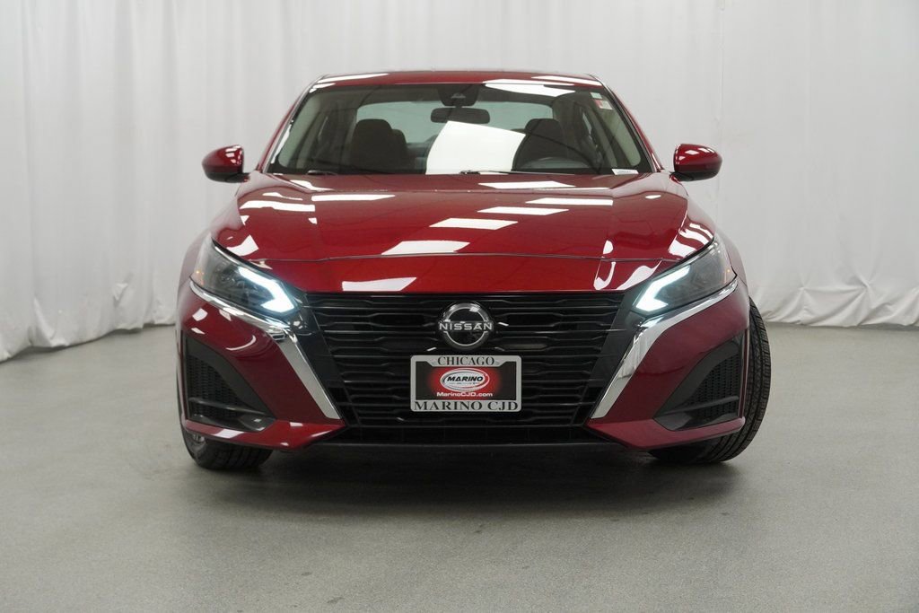 Used 2023 Nissan Altima 2.5 SV w/ SV Premium Package image 8