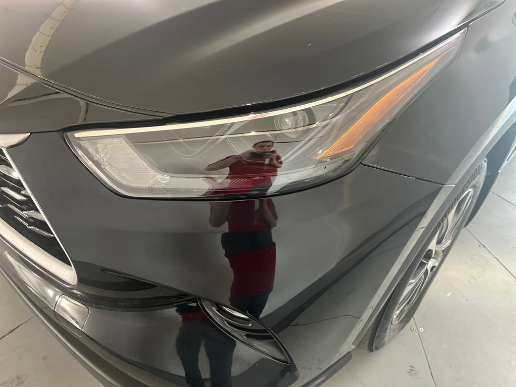 Used 2023 Toyota Highlander XSE image 38