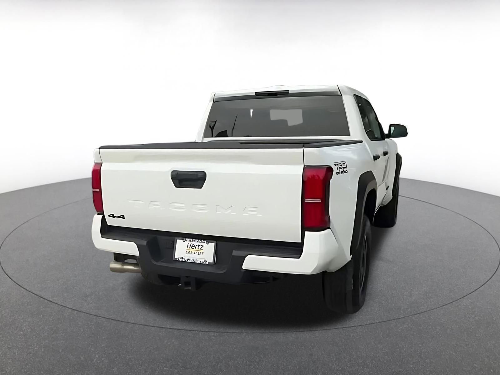 Used 2024 Toyota Tacoma TRD Off-Road image 15