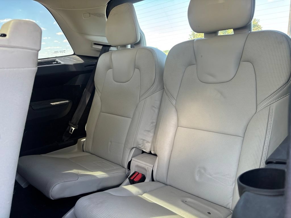 Used 2016 Volvo XC90 T6 Inscription w/ Vision Package AWD/4WD image 11