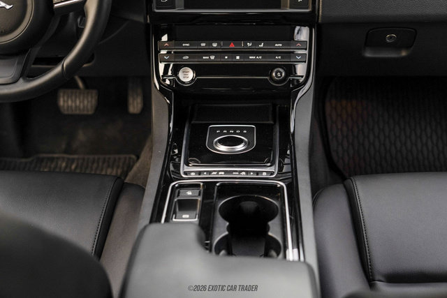 Used 2018 Jaguar XE Premium AWD/4WD image 67