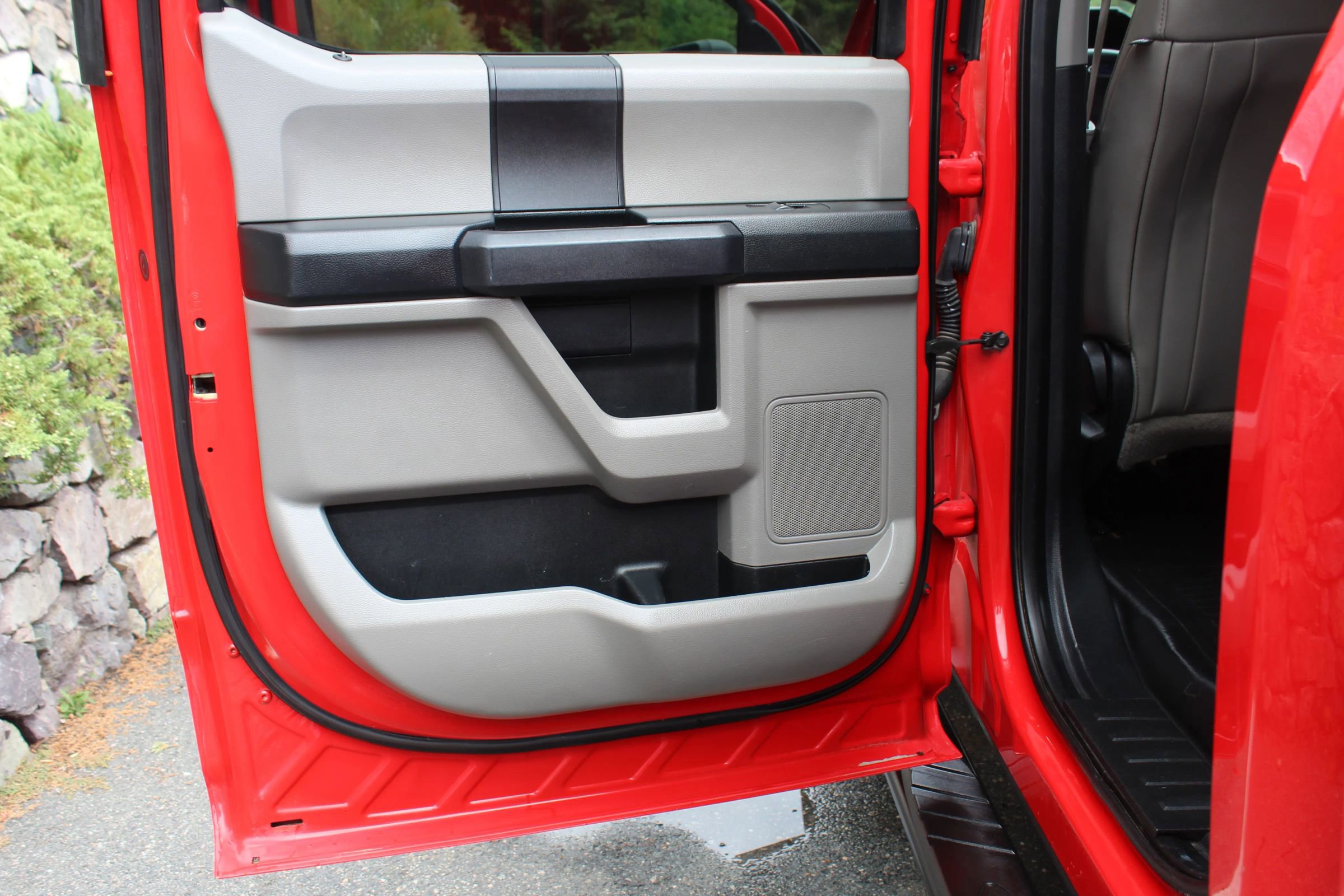 Used 2016 Ford F150 XL w/ Equipment Group 101A Mid image 14