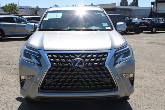 Used 2023 Lexus GX 460 Premium w/ Premium Package image 2