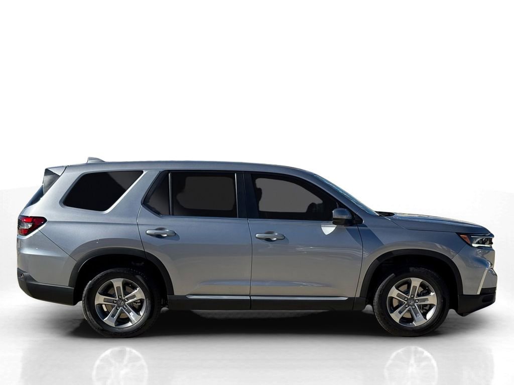 New 2025 Honda Pilot EX-L image 4