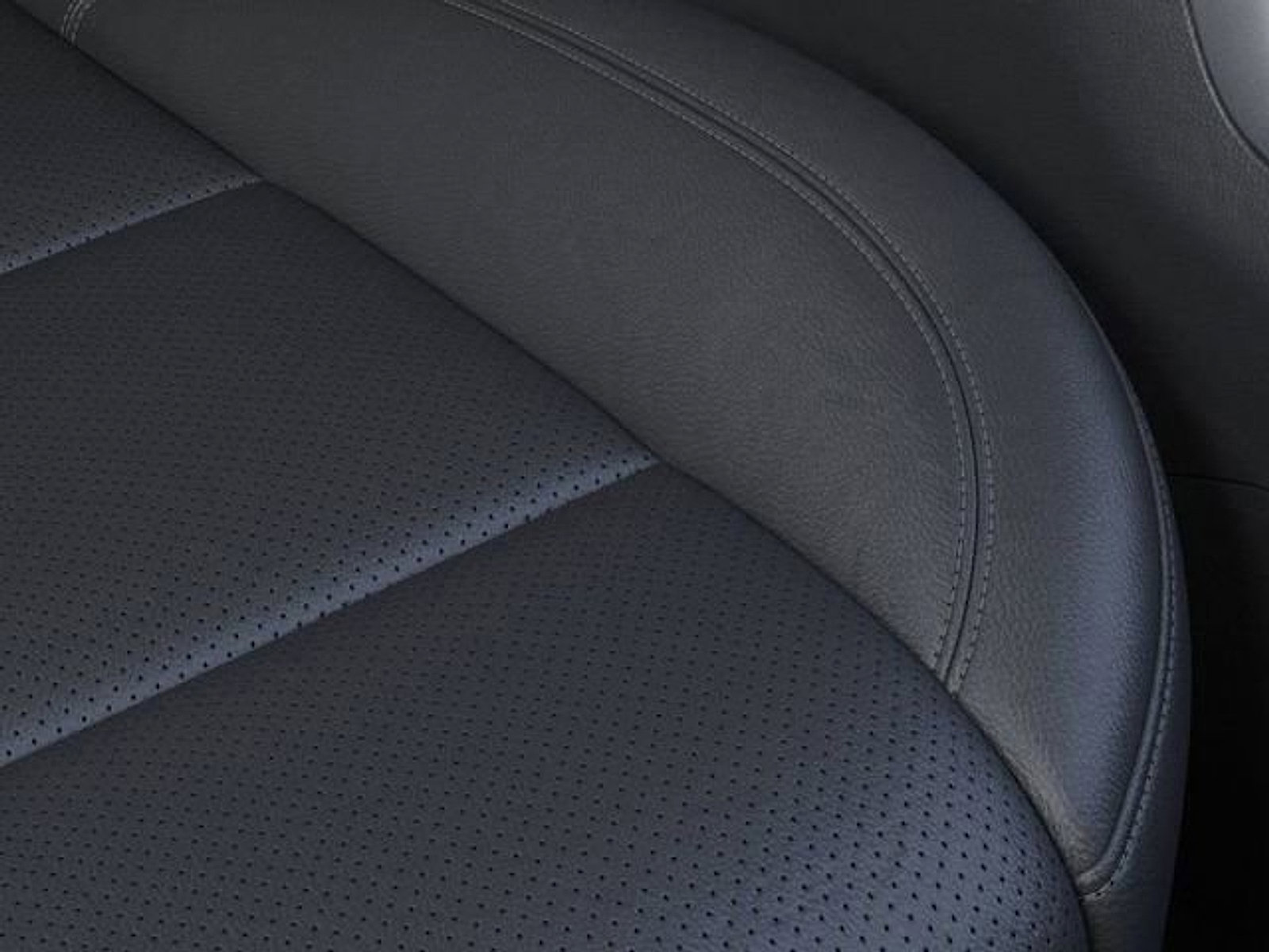 Used 2026 Chevrolet Silverado 1500 LTZ w/ LTZ Premium Package image 21