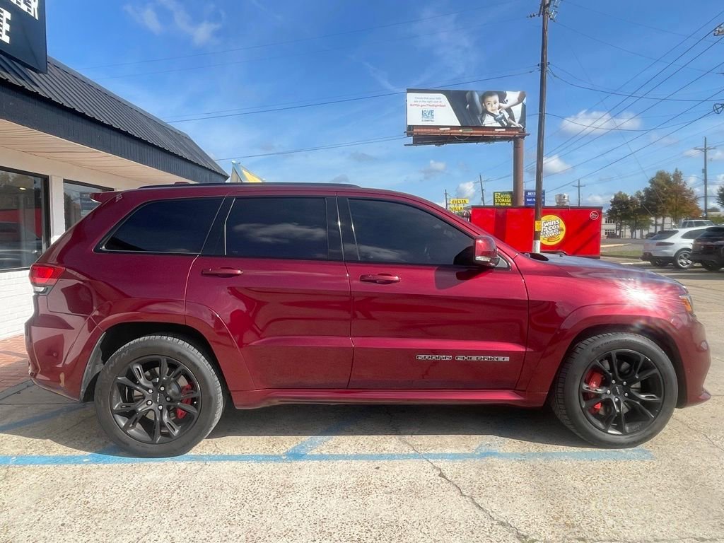 Used 2017 Jeep Grand Cherokee SRT image 4