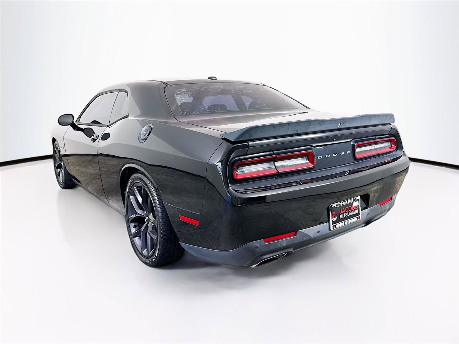 Used 2019 Dodge Challenger R/T w/ Blacktop Package RWD image 27