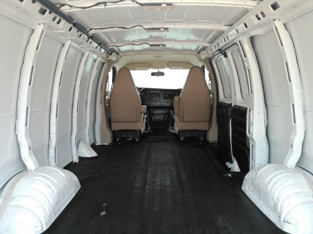 Used 2020 Chevrolet Express 2500 w/ Driver Convenience Package RWD image 8