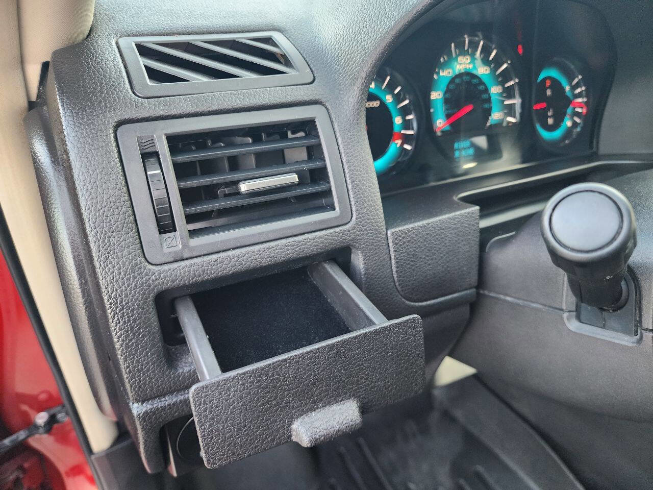 Used 2010 Ford Fusion Sport FWD image 38