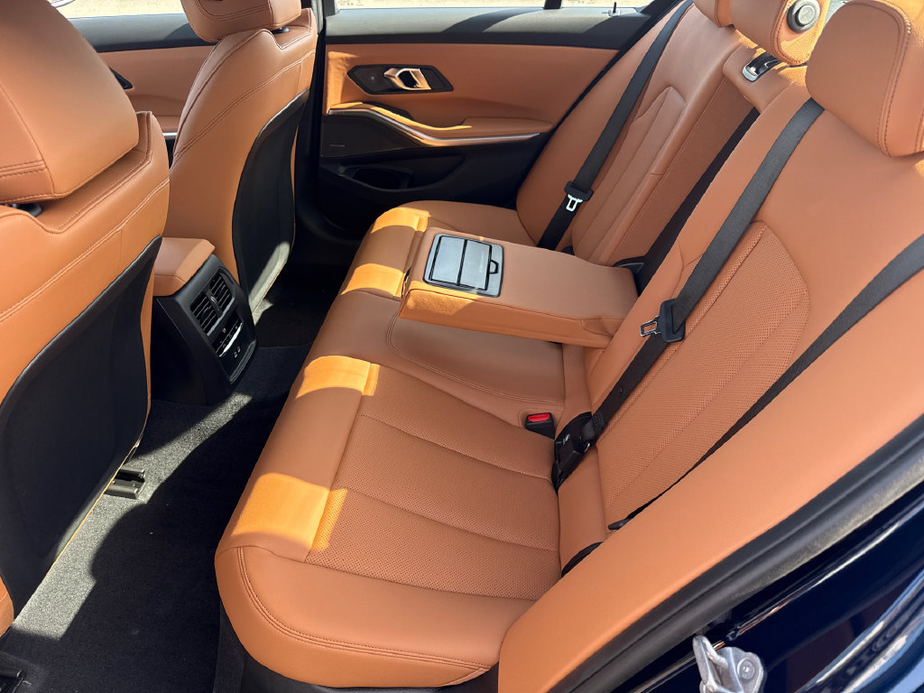 New 2026 BMW 330i Sedan w/ Premium Package RWD image 17