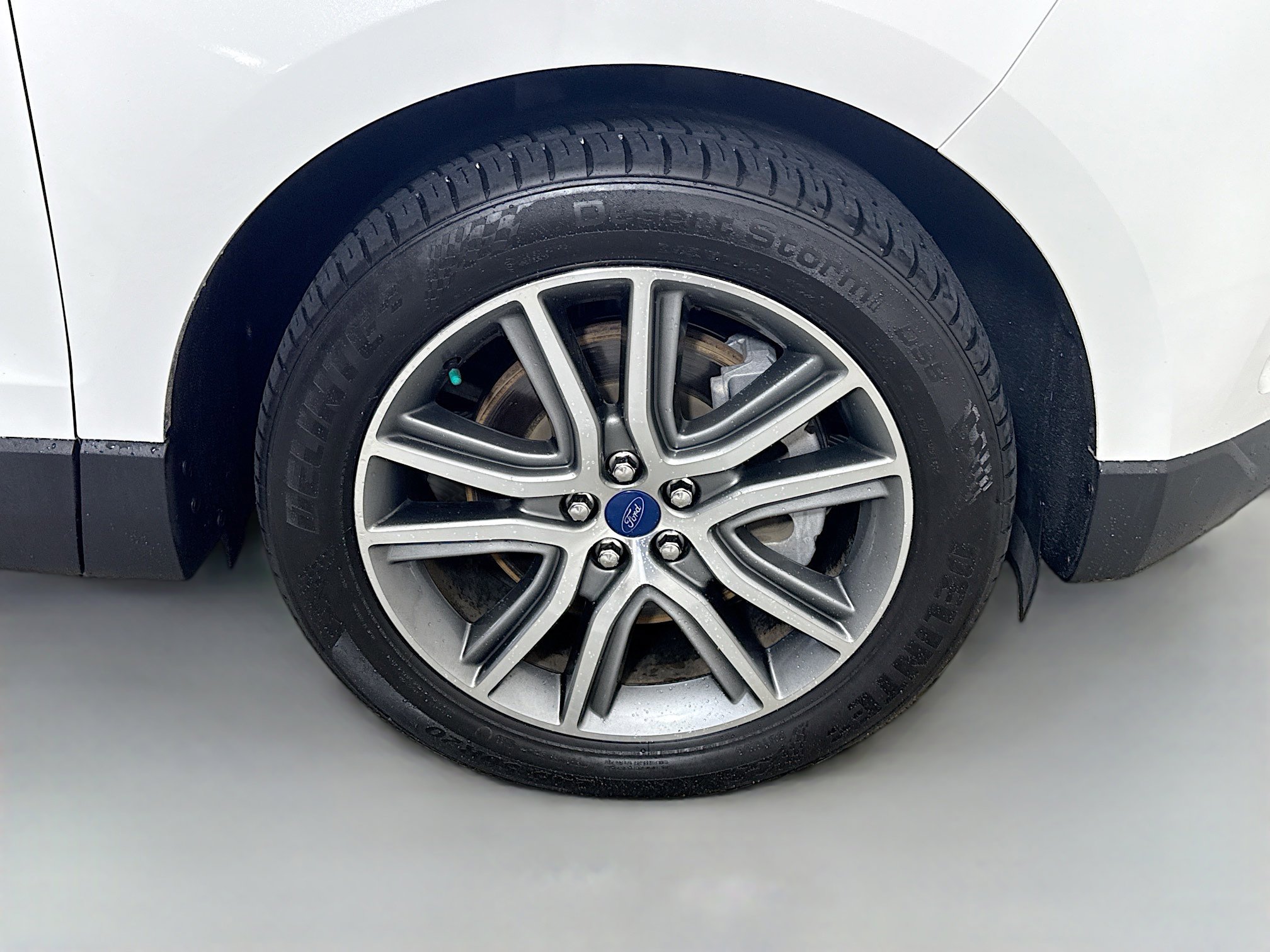 Used 2021 Ford Edge Titanium FWD image 32