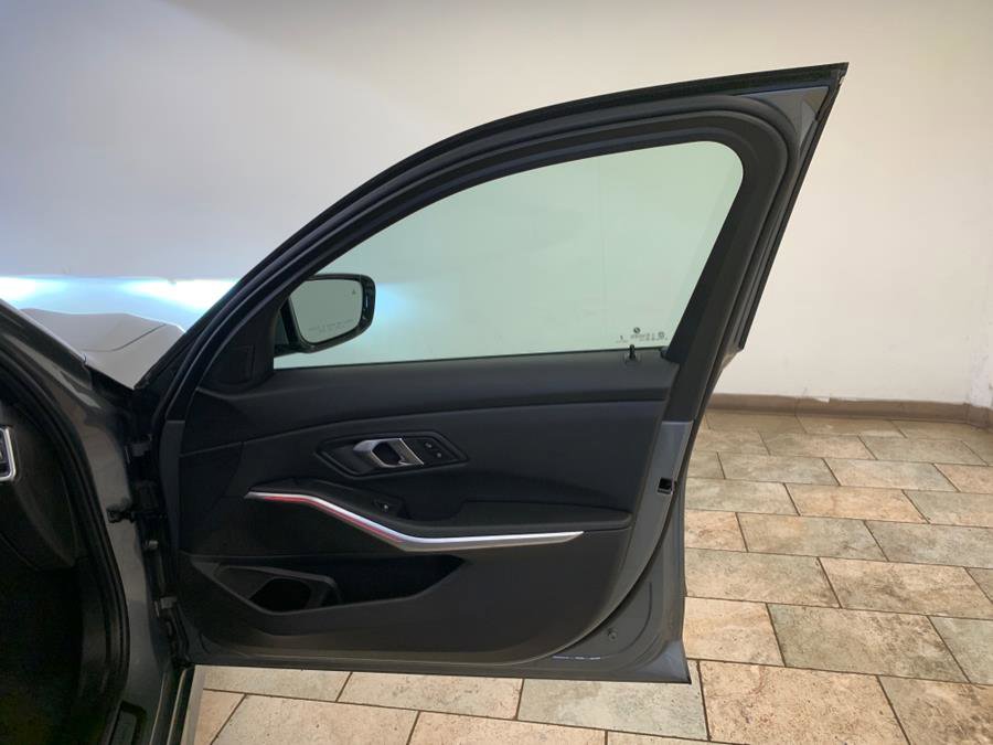 Used 2024 BMW 330i xDrive Sedan w/ Convenience Package image 59