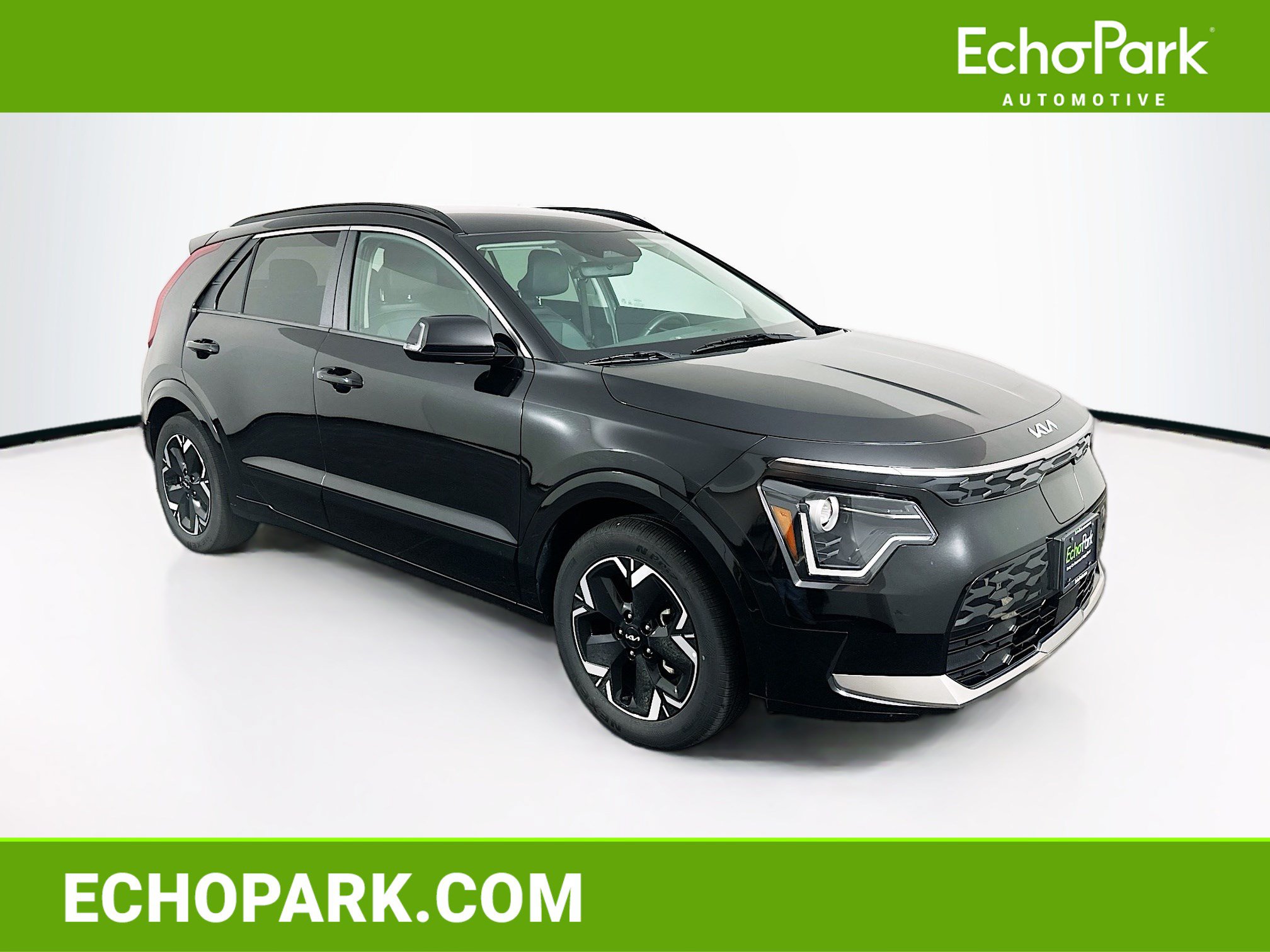 Used 2024 Kia Niro Wind w/ Wind Preserve Package FWD image 1