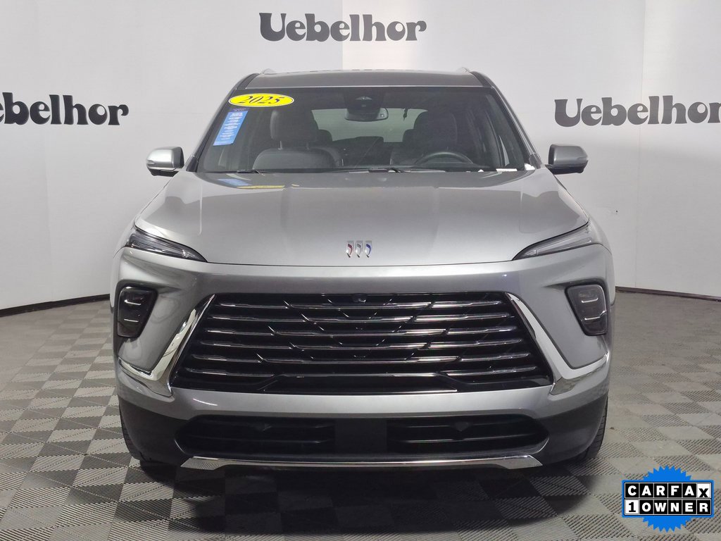 Certified 2025 Buick Enclave Preferred image 2