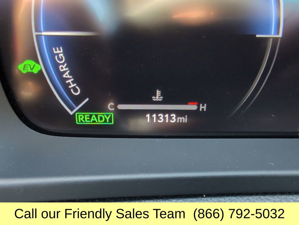 Certified 2025 Toyota Crown Signia w/ Tow-Hitch Package (TMS) AWD/4WD image 19