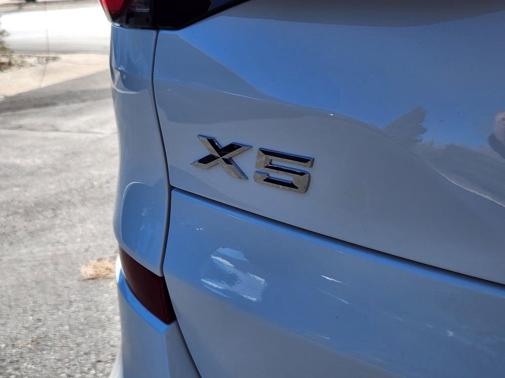 New 2026 BMW X5 xDrive50e image 20