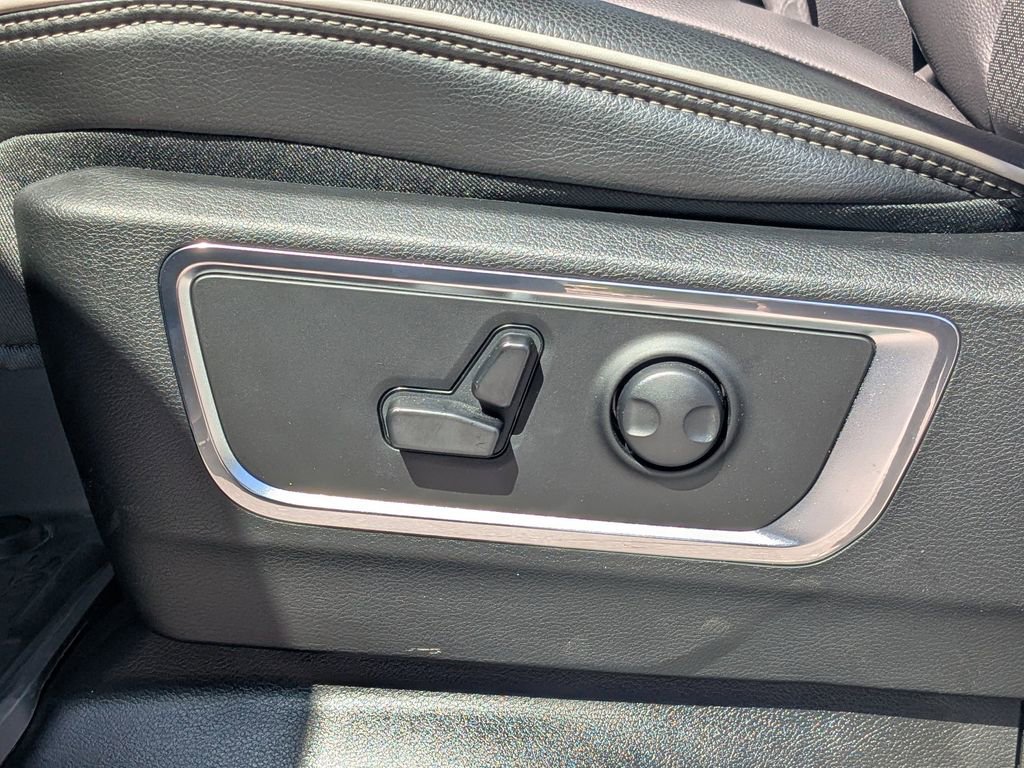 New 2025 RAM 1500 Laramie w/ Night Edition image 18