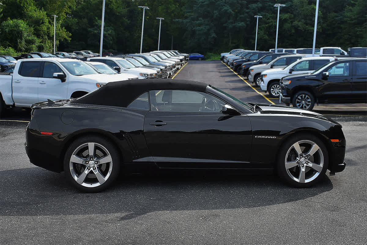 Used 2013 Chevrolet Camaro SS w/ RS Package RWD image 7