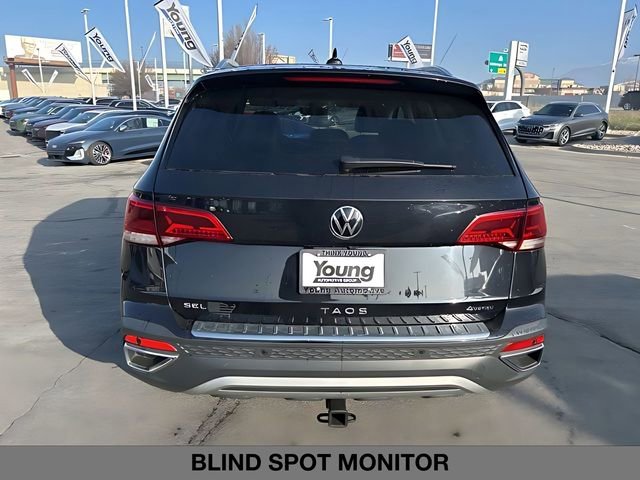 Used 2023 Volkswagen Taos SEL image 4