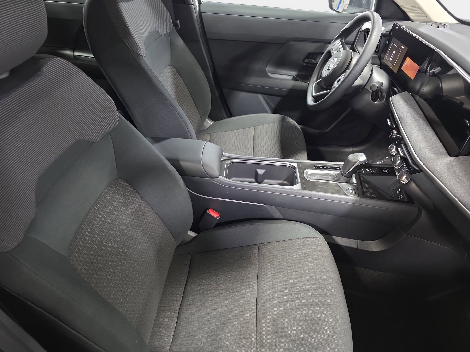 New 2026 Nissan Kicks S w/ Charging Package image 10