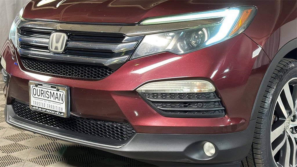 Used 2017 Honda Pilot Elite image 3