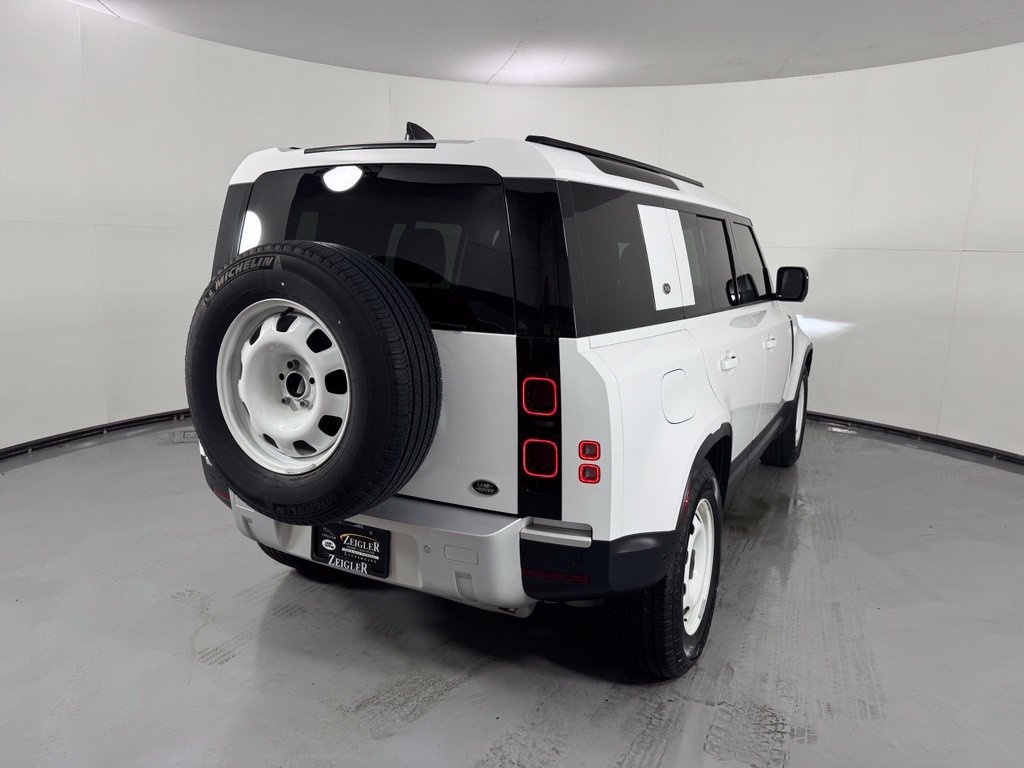 Used 2023 Land Rover Defender 110 AWD/4WD image 5