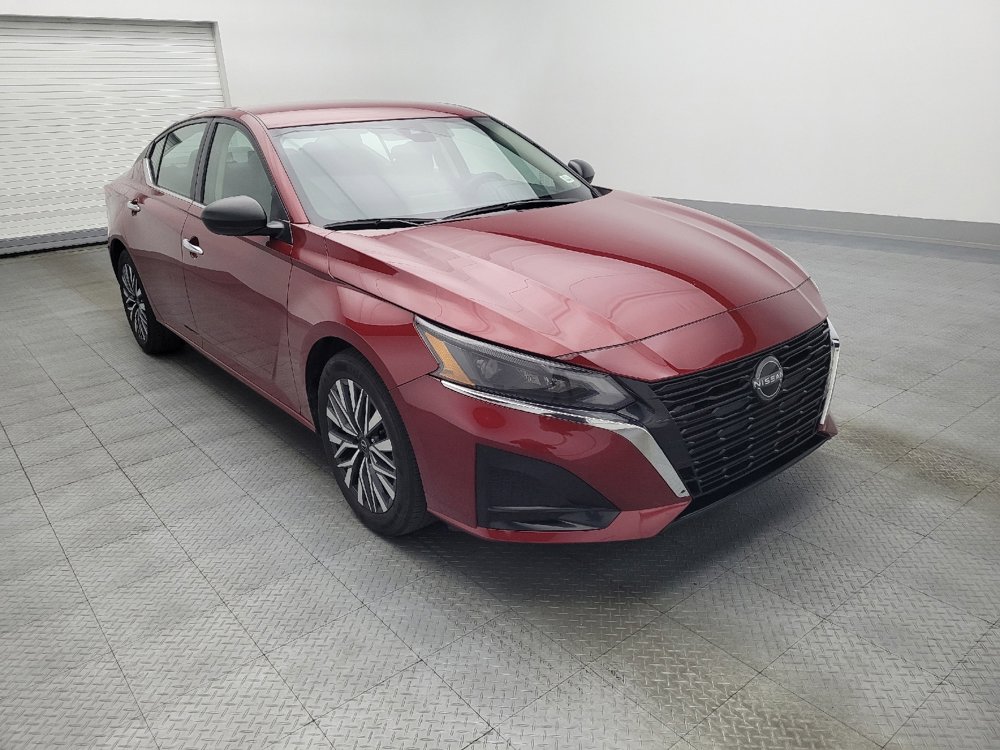 Used 2024 Nissan Altima 2.5 SV image 13