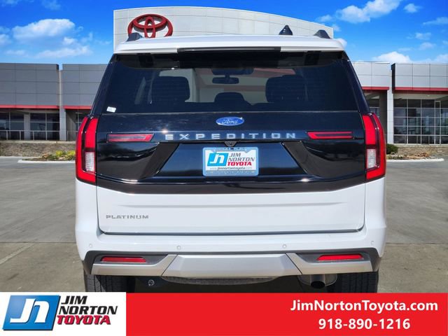 Used 2025 Ford Expedition Platinum image 7