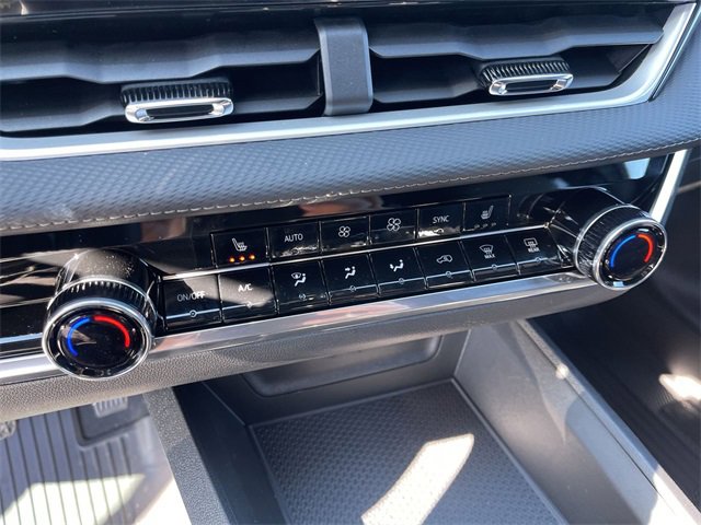 New 2026 Chevrolet Equinox LT w/ Convenience Package II image 19