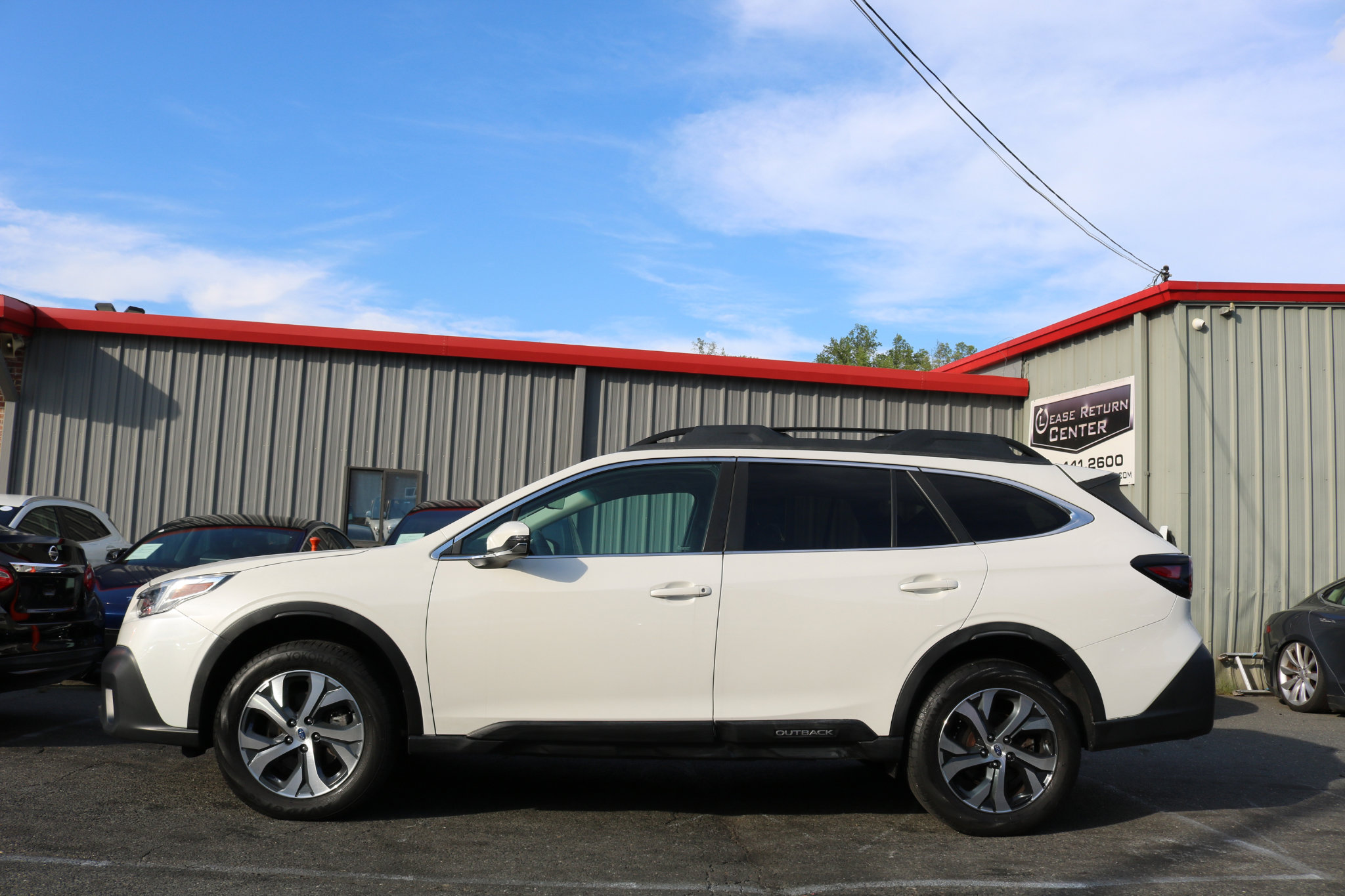 Used 2020 Subaru Outback Limited image 4