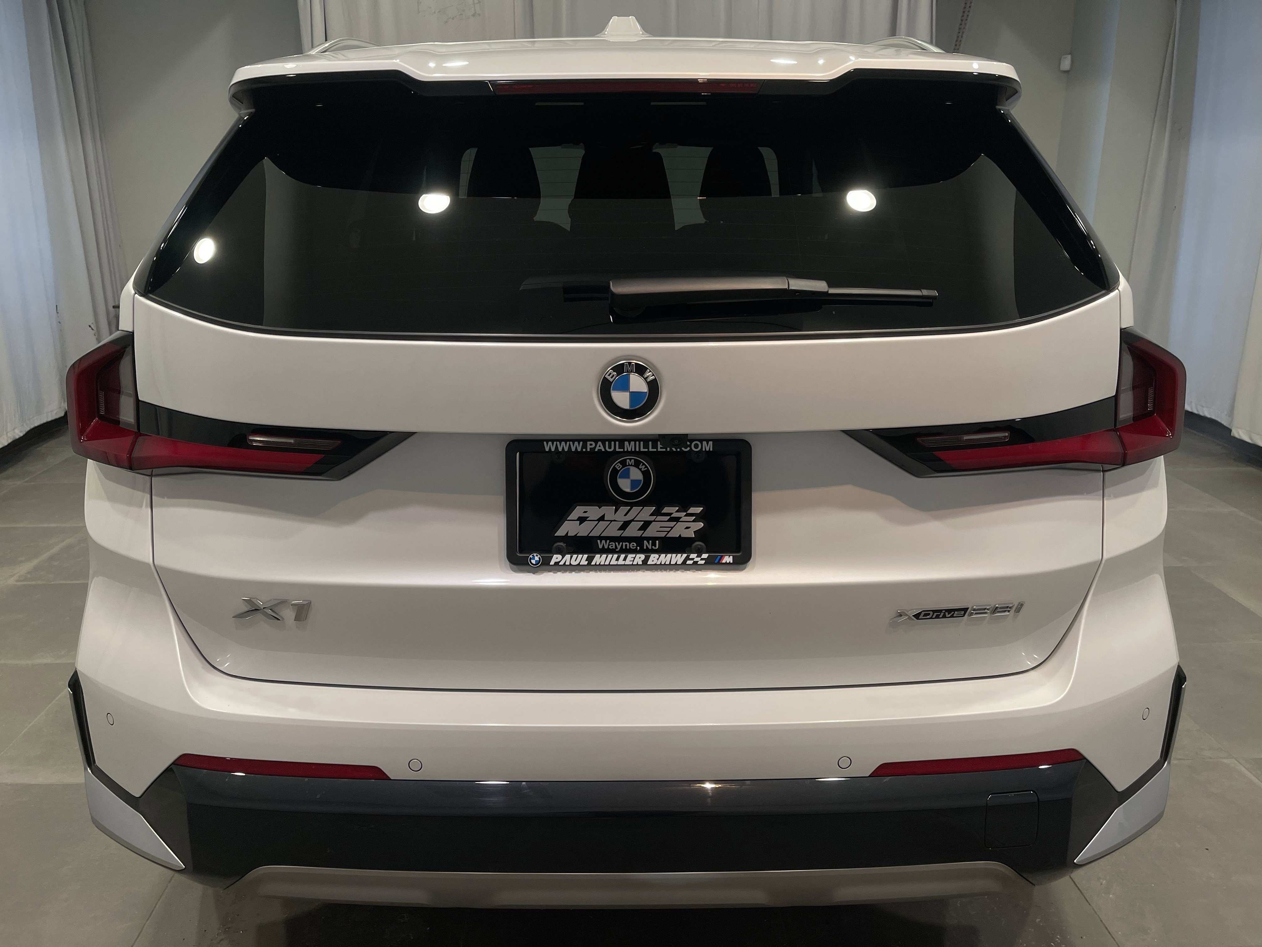 Used 2025 BMW X1 xDrive28i w/ Technology Package image 5