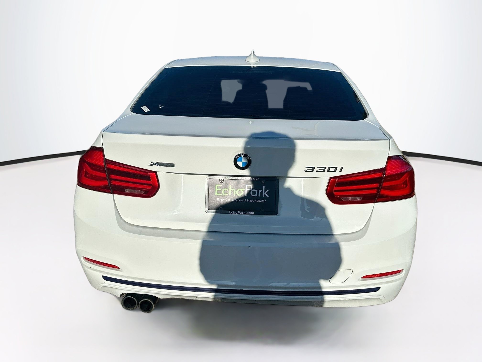 Used 2017 BMW 330i xDrive Sedan AWD/4WD image 7