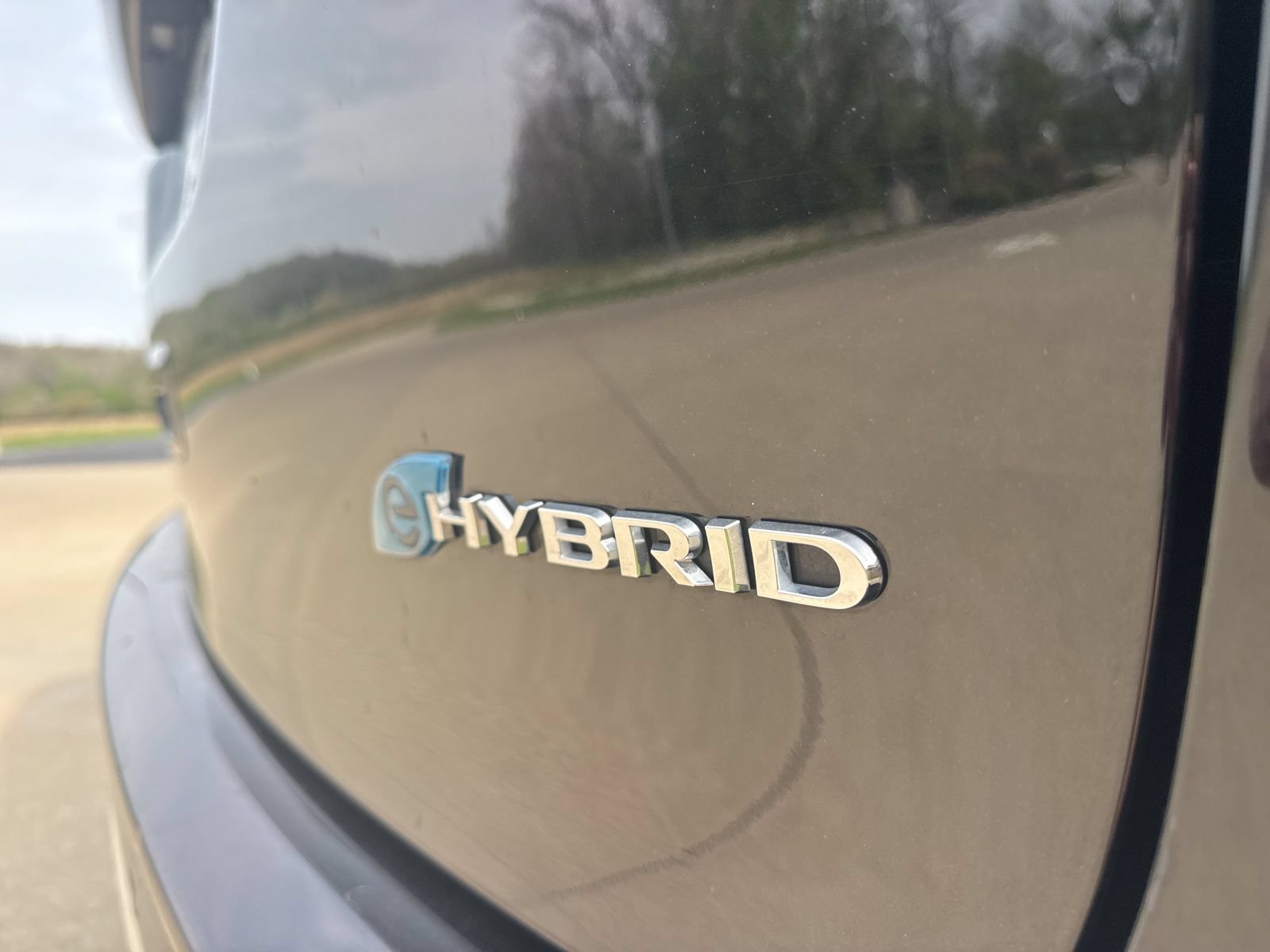 Used 2024 Chrysler Pacifica Limited FWD image 7