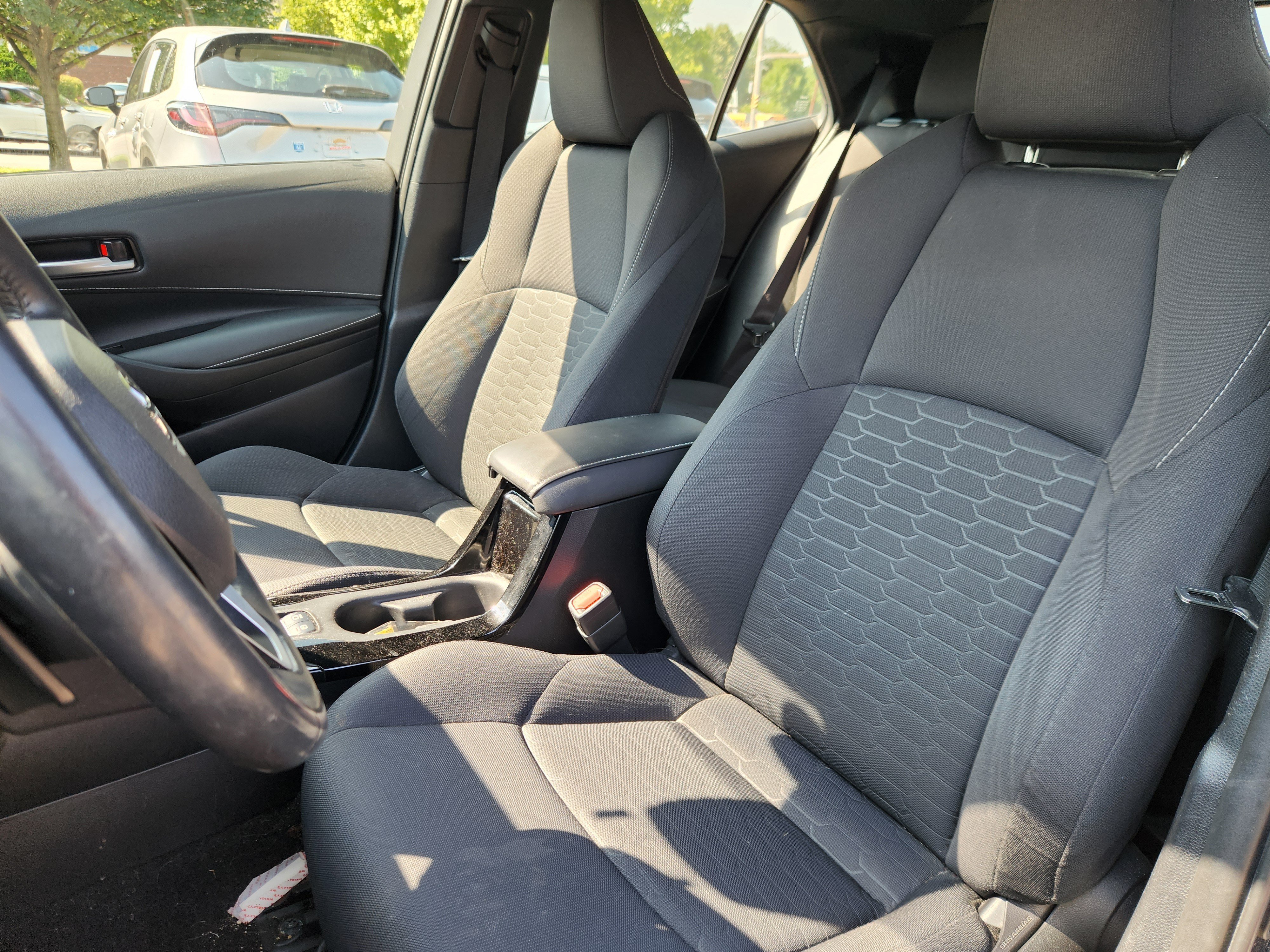Used 2019 Toyota Corolla SE w/ SE Option Package FWD image 7
