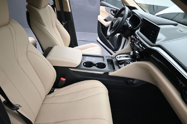New 2026 Acura MDX w/ Technology Package FWD image 18