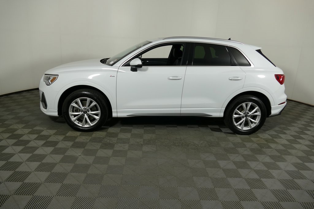 Used 2023 Audi Q3 2.0T Premium Plus w/ Premium Plus Package image 6